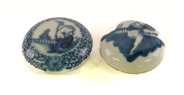 A PAIR OF CHINESE BLUE AND WHITE INK BOXES AND COVERS