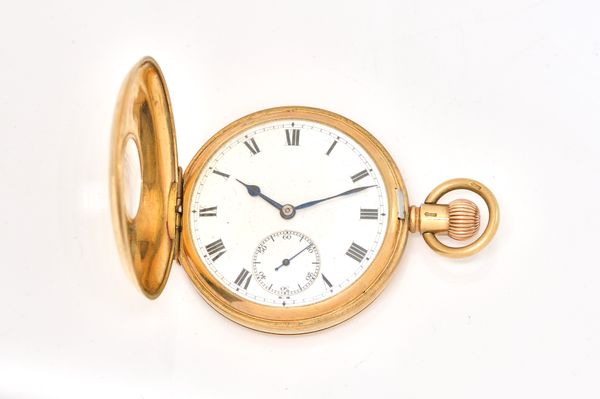 A GENTLEMAN'S 9CT GOLD CASED, KEYLESS WIND, HALF HUNTING CASED POCKET WATCH