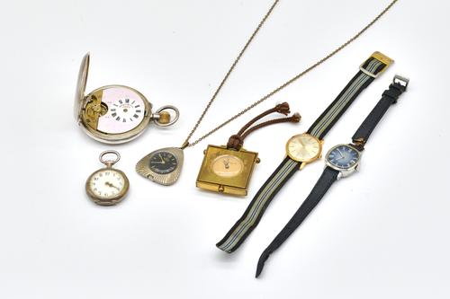 A JUVENIA GOLD CASED LADY'S WRISTWATCH AND FIVE FURTHER ITEMS (6)