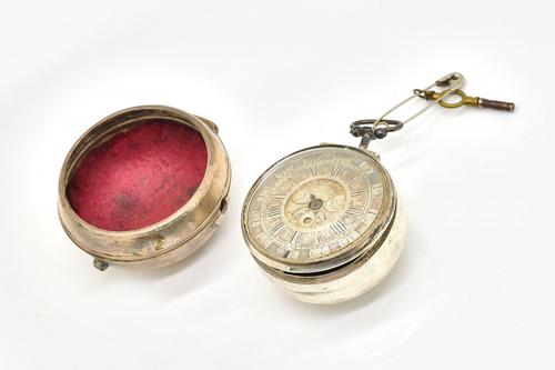 A SILVER TWIN CASED OPENFACED GENTLEMAN'S POCKET WATCH