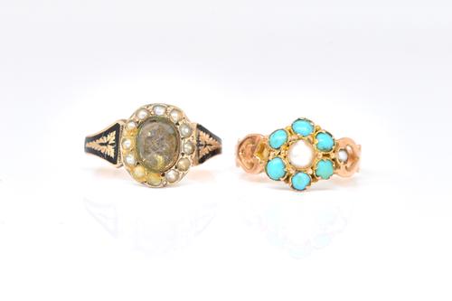A VICTORIAN 15CT GOLD, TURQUOISE AND PEARL CLUSTER RING AND ANOTHER RING (2)