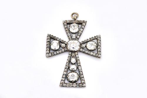 A 19TH CENTURY DIAMOND-SET CROSS PENDANT