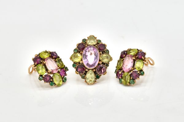 A GOLD, PINK TOPAZ, PERIDOT AND VARICOLOURED GEM SET OVAL CLUSTER RING AND A PAIR OF EARCLIPS (3)