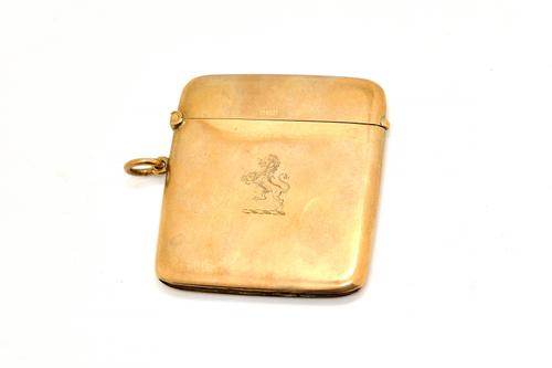 A 9CT GOLD RECTANGULAR VESTA CASE