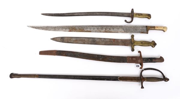 FIVE SWORDS INCLUDING A 19TH CENTURY FRENCH SHORT SWORD, TWO CHASSEPOT BAYONETS AND TWO OTHER SWORDS (5)