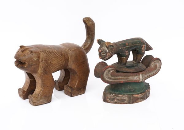 A BAULE STYLISED MODEL OF A LION AND A PAINTED BAULE LIDDED BOX, IVORY COAST (2)