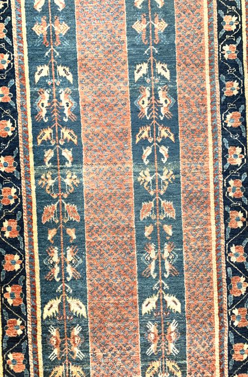 SOUTH PERSIAN RUNNER, SHIRAZ AREA