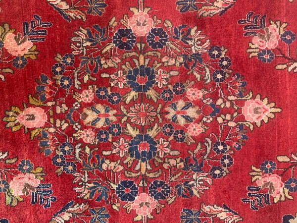 A SAROUGH RUG, PERSIAN