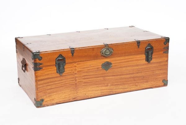 AN EARLY 20TH CENTURY METAL BOUND RECTANGULAR CAMPHOR WOOD TRUNK