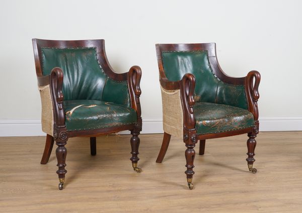 A PAIR OF WILLIAM IV MAHOGANY ARMCHAIRS (2)