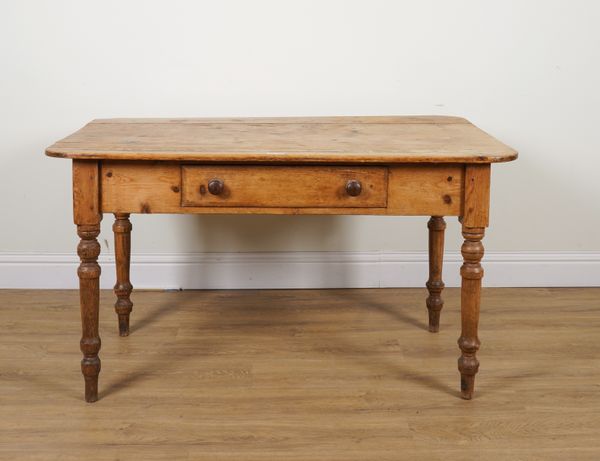 A VICTORIAN PINE SINGLE DROP FLAP-SIDE TABLE