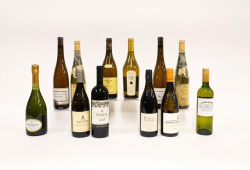 TWELVE BOTTLES OF MIXED WINES INCLUDING A BOTTLE OF DOMAINE CHANTE CIGALE CHATEAUNEUF DU PAPE 2016 (12)