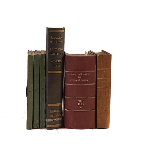 The remainder of the science library of Peter and Margarethe Braune comprising a very large collection of miscellaneous periodicals, journals, catalogues, reference books, etc. Provenance: from the Collection of Peter and Margarethe Braune. (qty)