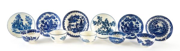 FOUR WORCESTER BLUE AND WHITE TEABOWLS AND SAUCERS