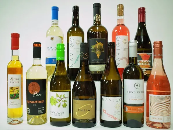 12 BOTTLES ROMANIAN WHITE AND ROSE WINE