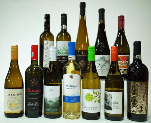 12 BOTTLES ROMANIAN WHITE WINE