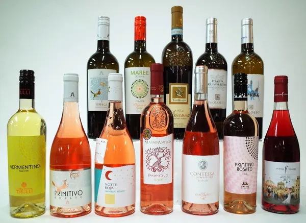 12 BOTTLES ITALIAN WHTIE AND ROSE WINE