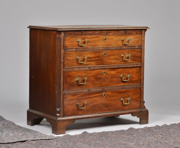 A SMALL MID-18TH CENTURY MAHOGANY CHEST