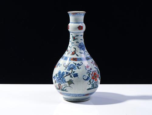 A CHINESE PEAR SHAPED BOTTLE VASE