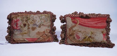 A PAIR OF NEEDLEWORK/TAPESTRY CUSHIONS (2)