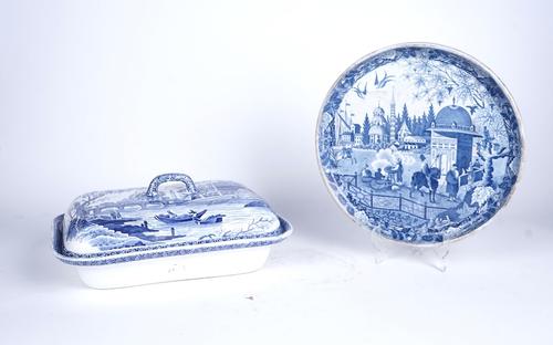 A STAFFORDSHIRE PEARLWARE BLUE AND WHITE CHEESE STAND (3)