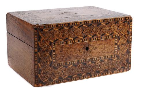 A VICTORIAN RECTANGULAR LIDDED BOX
