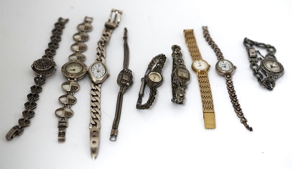 NINE LADY'S BRACELET WRISTWATCHES (9)