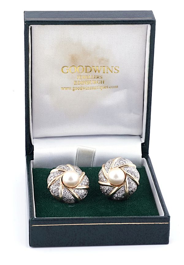 A PAIR OF GOLD, DIAMOND AND CULTURED PEARL EARCLIPS