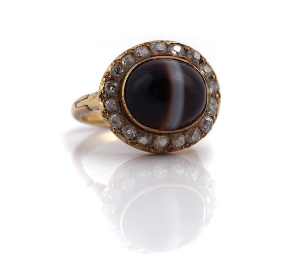 A DIAMOND AND BANDED AGATE OVAL CLUSTER RING