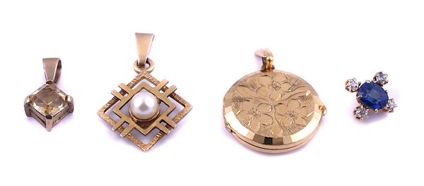 THREE PENDANTS AND A 9CT GOLD PENDANT LOCKET (4)