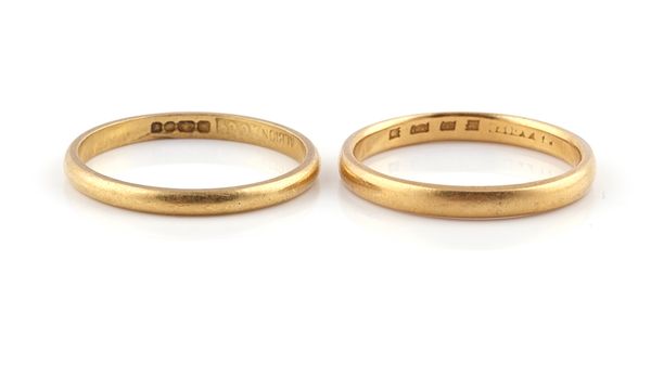 TWO 22CT GOLD PLAIN WEDDING RINGS (2)