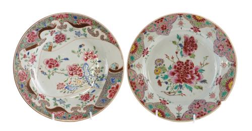 TWO CHINESE FAMILLE-ROSE PLATES (2)
