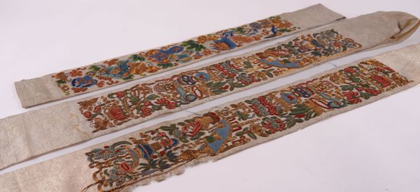 TWO PAIRS OF EMBROIDERED CHINESE SLEEVE PANELS (4)