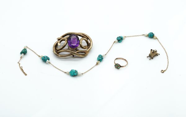 A VICTORIAN AMETHYST BROOCH AND THREE FURTHER ITEMS (4)