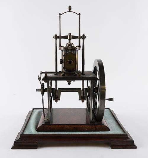 AN ENGLISH SINGLE CYLINDER MODEL TABLE ENGINE