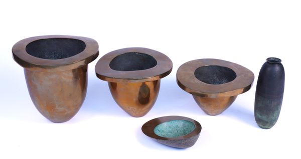 A SET OF THREE ABSTRACT BRONZES (5)