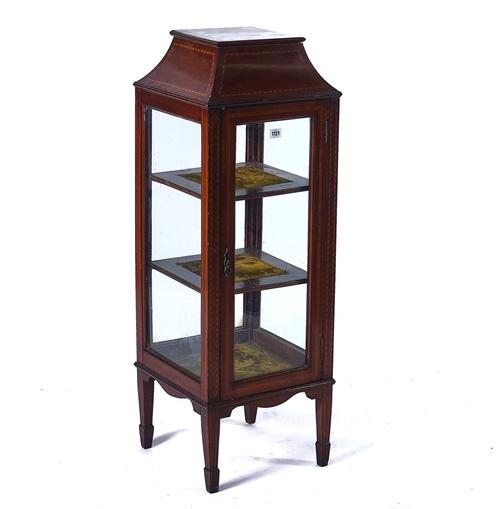 AN EDWARDIAN INLAID MAHOGANY FREE-STANDING DISPLAY CABINET