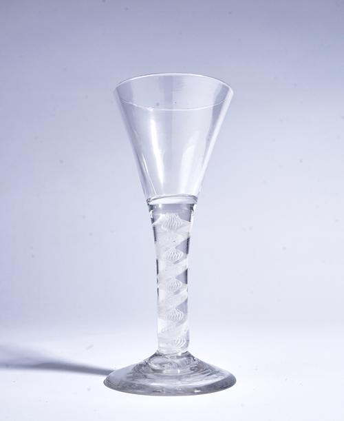 AN OPAQUE TWIST WINE GLASS