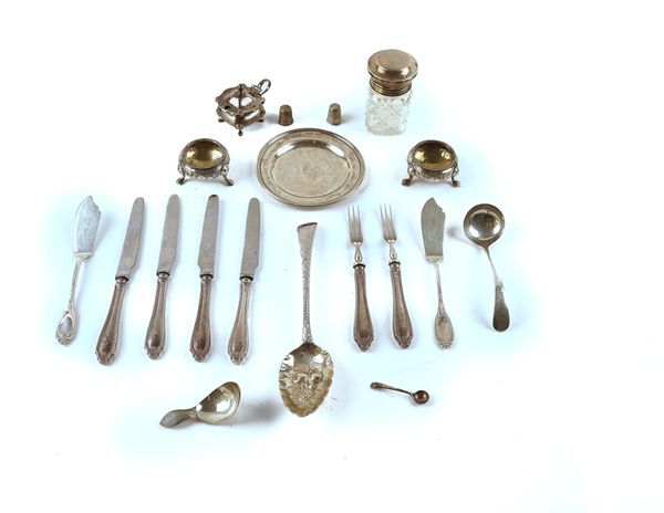 A GROUP OF SILVER AND SILVER MOUNTED WARES, (19)