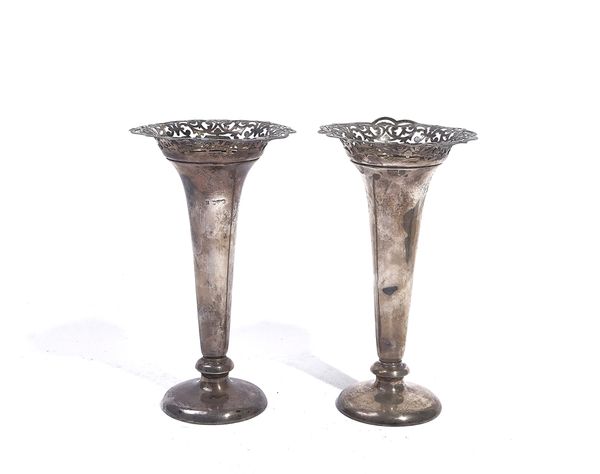 A PAIR OF SILVER TRUMPET SHAPED VASES