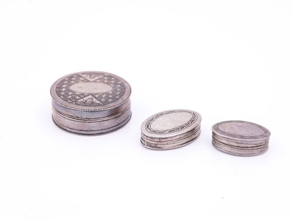 TWO SILVER OVAL AND ONE LARGE ROUND SILVER PILL BOX (3)