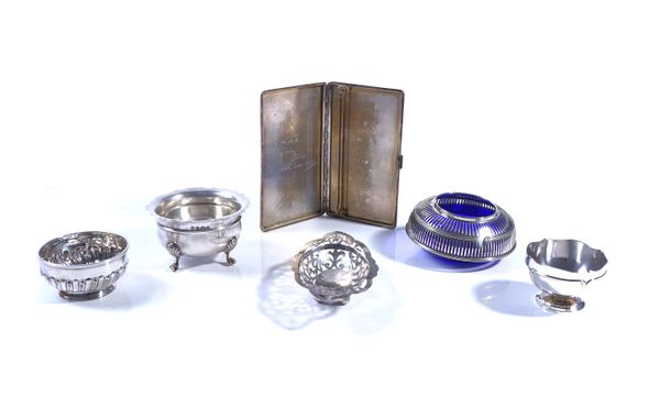 SIX ITEMS OF SILVER (6)