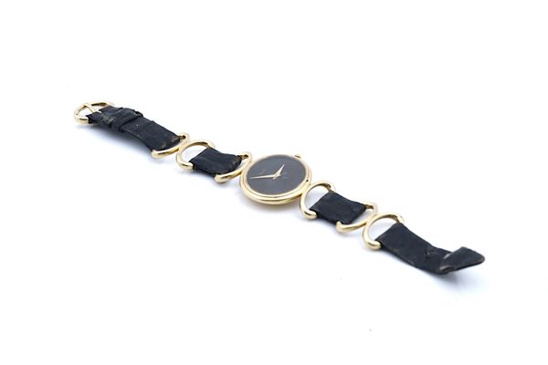 A PIAGET 18CT GOLD LADY'S WRISTWATCH