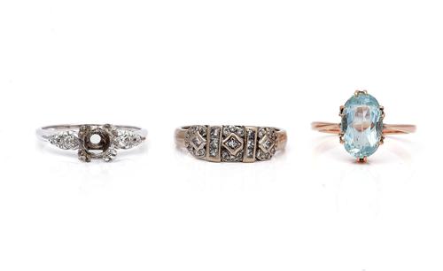 AN 18CT WHITE GOLD AND DIAMOND RING AND TWO FURTHER RINGS (3)