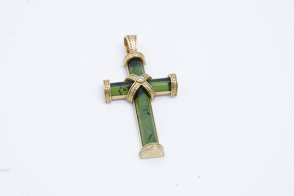 A THEO FENNELL GOLD, GREEN TOURMALINE AND DIAMOND PENDANT CROSS