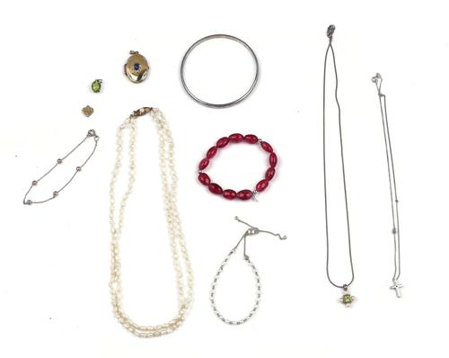 A LINKS LONDON SILVER CIRCULAR BANGLE, CASED AND NINE FURTHER ITEMS OF JEWELLERY (10)