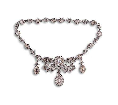 A FRENCH SILVER AND COLOURLESS PASTE PENDANT NECKLACE