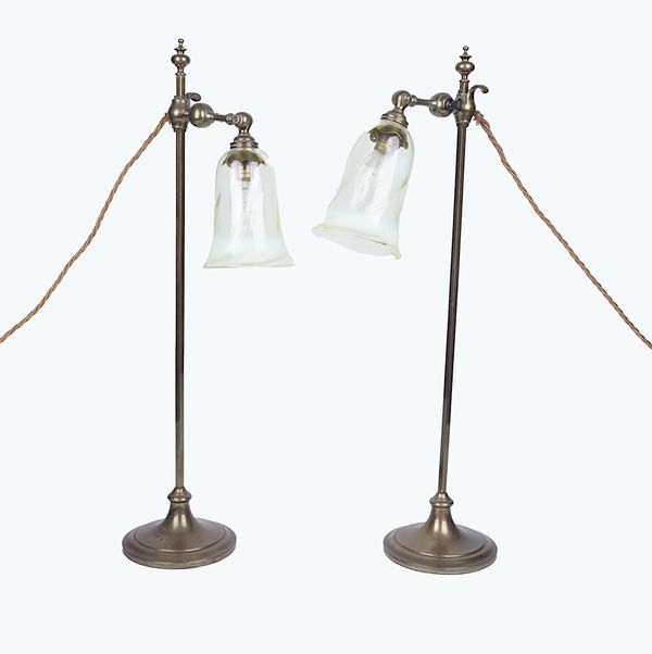 A PAIR OF BRASS HEIGHT-ADJUSTABLE READING LAMPS
