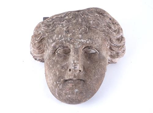 A COMPOSITE STONE WALL POCKET OR BRACKET