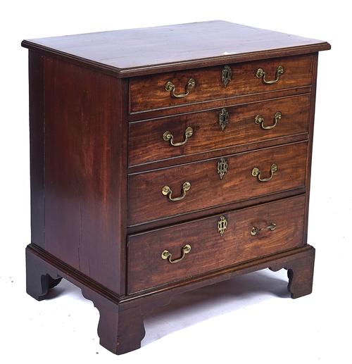 A MID-18TH CENTURY SMALL MAHOGANY CHEST